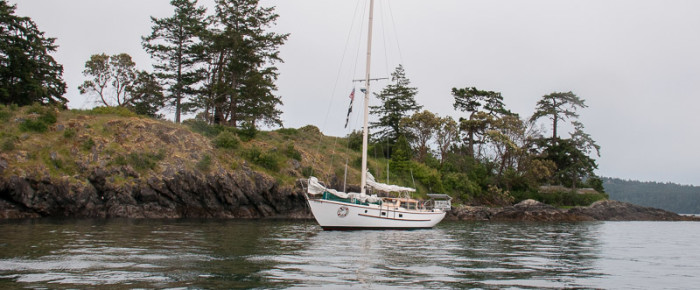 Grey day sail around Shaw