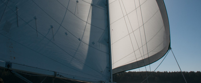 Sailing with a new roller furled Genoa