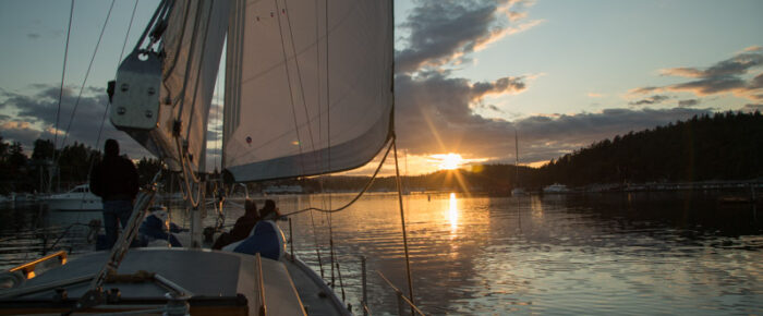 Sunset sail to Upright Head