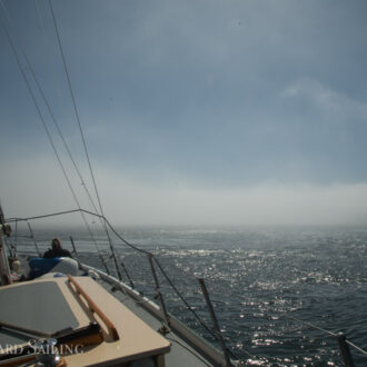 A sea fog sail to Whale Rocks