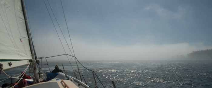 A sea fog sail to Whale Rocks