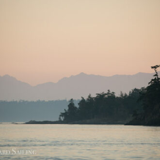 Short sunset sail to Upright Head