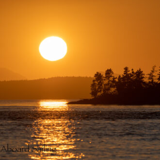 Short sunset sail to Upright Channel