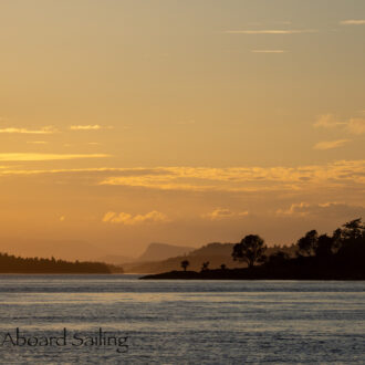 Short Sunset sail to the Wasp Islands